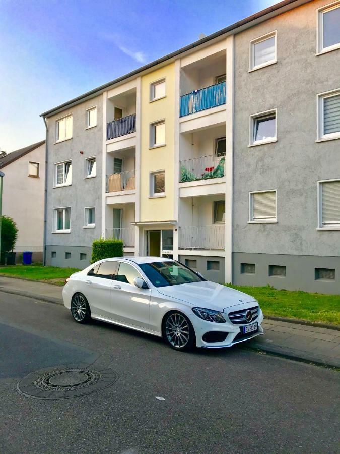 Aparts House - Balkon-Wifi-Kitchen Essen Bagian luar foto